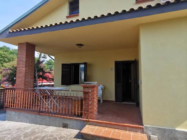 Villa in vendita a Capannori LU