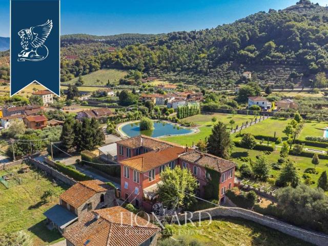 Villa in vendita a Capannori LU