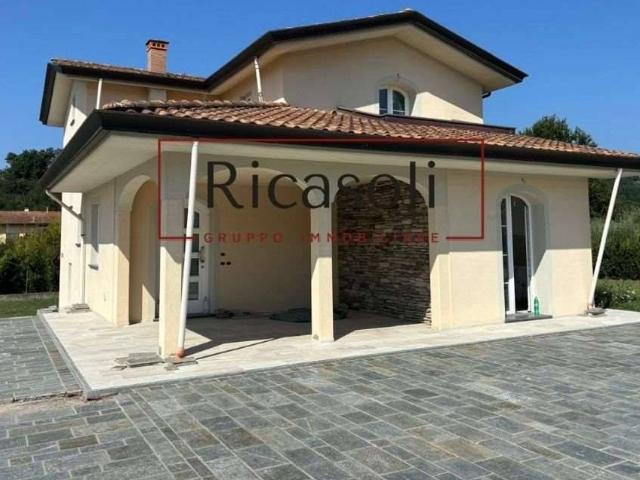 Villa in vendita a Capannori LU