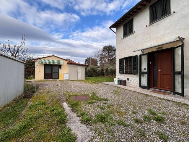 Villa in vendita a Capannori LU