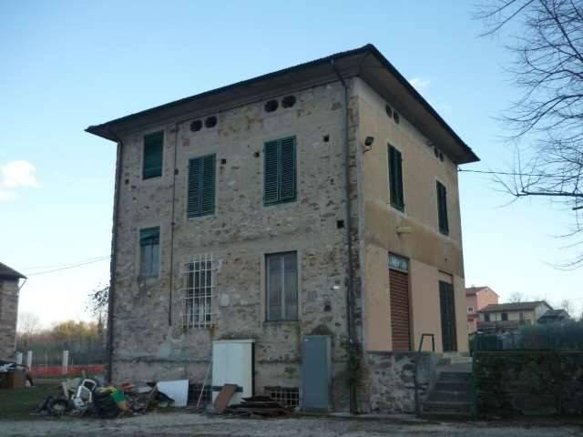 Villa in vendita a Capannori LU