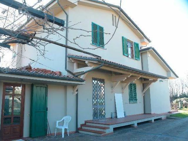 Villa in vendita a Capannori LU
