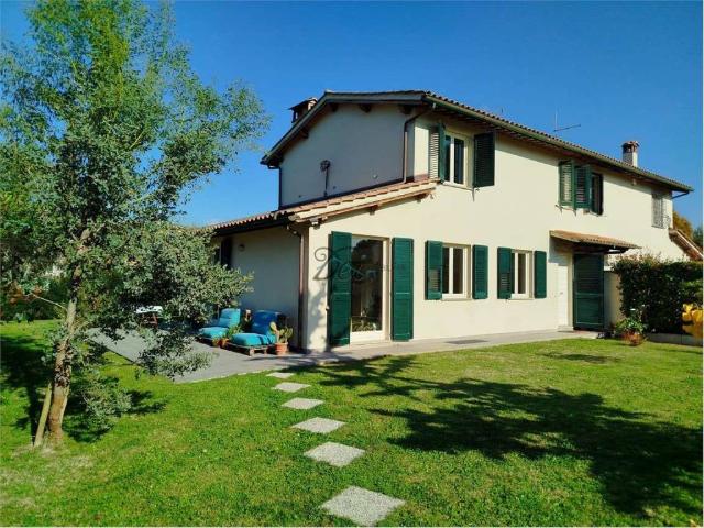 Villa in vendita a Capannori LU