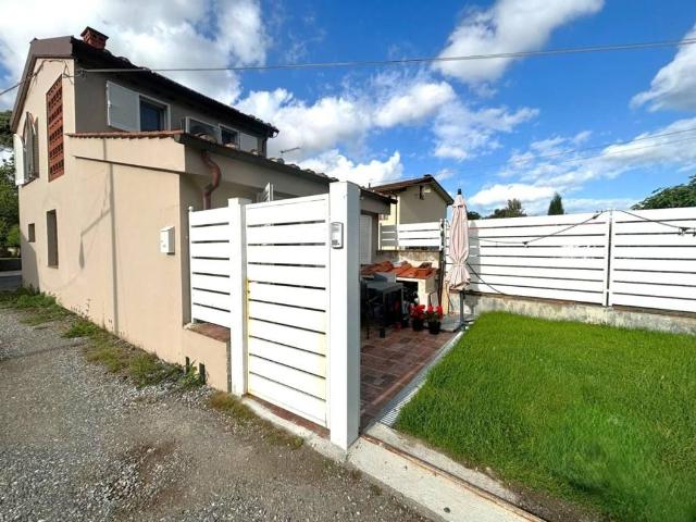 Villa in vendita a Capannori LU
