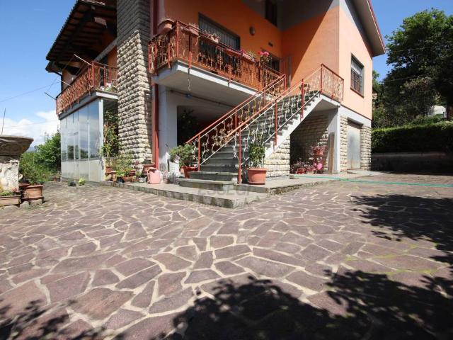 Villa in vendita a Capannori LU