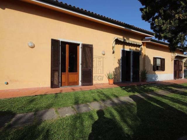 Villa in vendita a Capannori LU