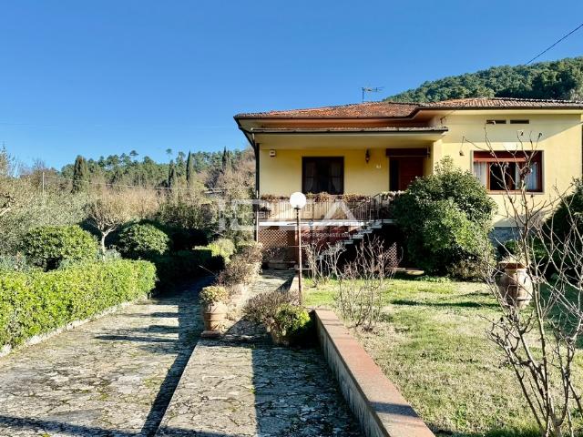 VILLA in VENDITA a CAPANNORI SAN GIUSTO DI COMPITO di 8 vani