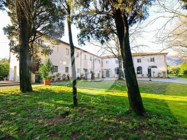 Villa in vendita a Capannori