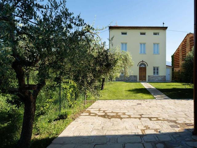 Villa in vendita a Capannori