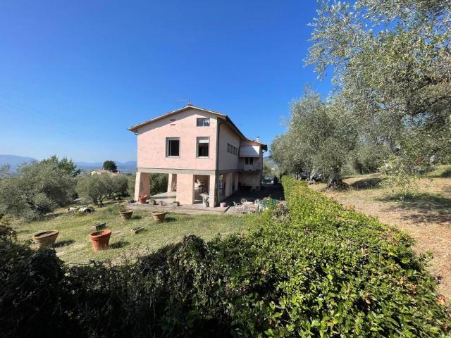 Villa in vendita a Capannori