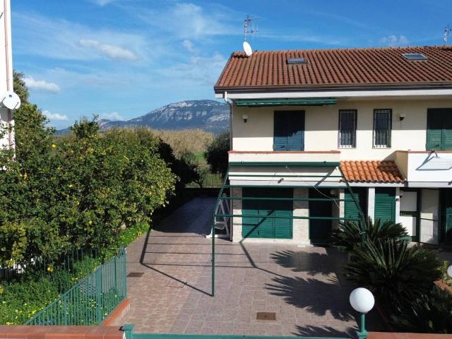 Villa in vendita a Capaccio Paestum SA