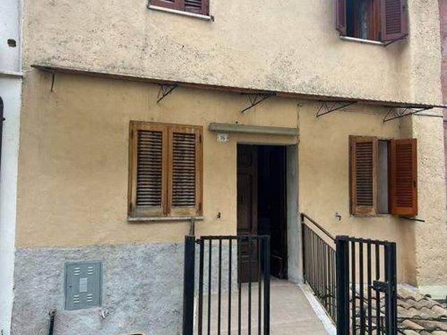 Villa in vendita a Capistrello AQ