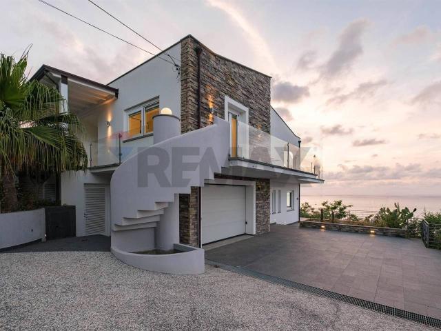 Villa in vendita a Capo D'Orlando