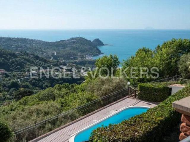 Villa in vendita a Capo D'Orlando