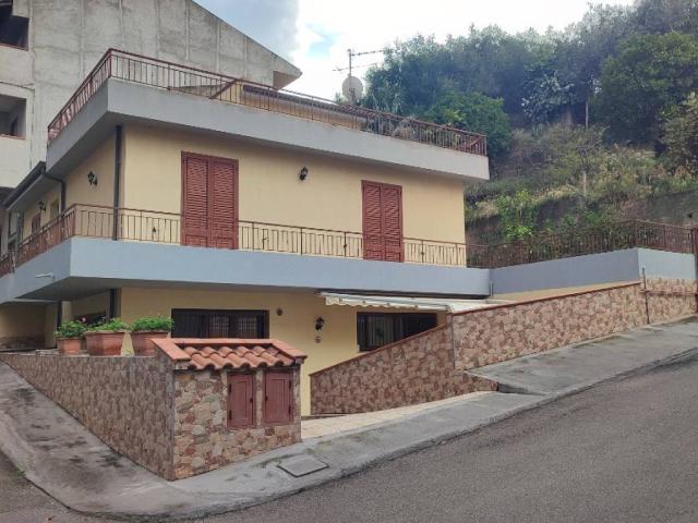Villa in vendita a Capo d'Orlando ME