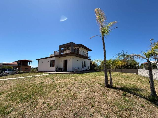 Villa in vendita a Capo d'Orlando ME