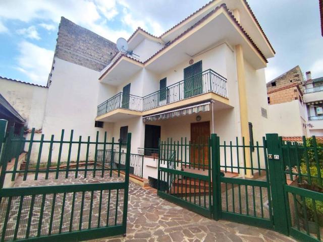 Villa in vendita a Capodrise CE