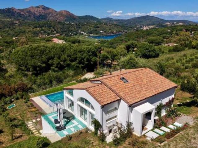 Villa in vendita a Capoliveri 240 mq Rif: 1412764