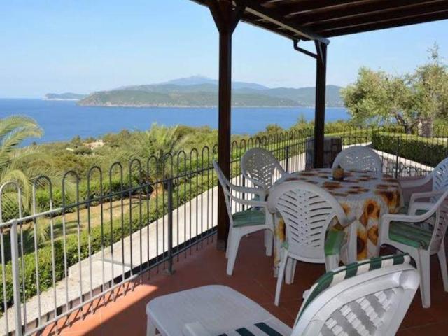Villa in vendita a Capoliveri LI