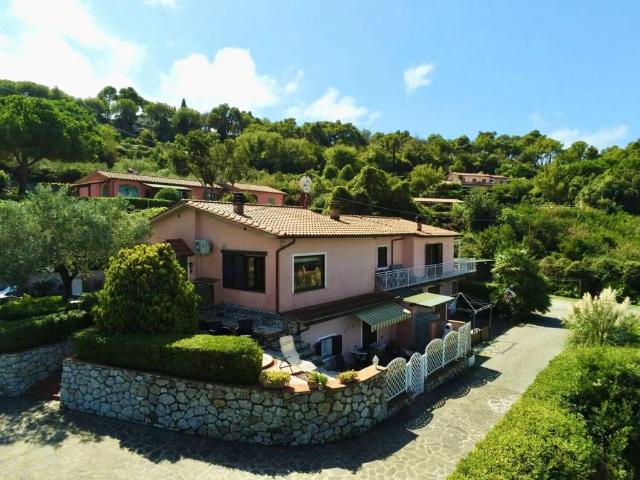 Villa in vendita a Capoliveri LI