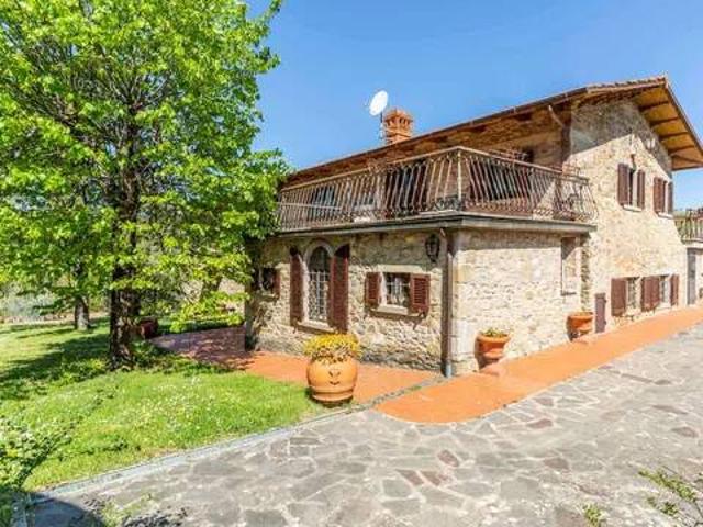 Villa in vendita a Capolona AR