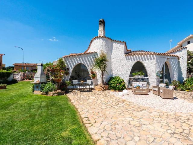 Villa in vendita a Capoterra CA