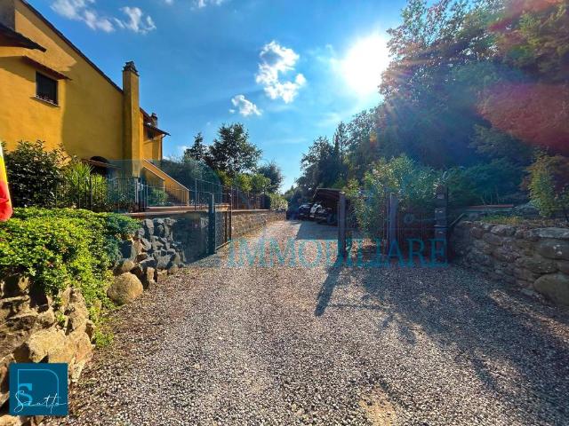 Villa in vendita a Capraia e Limite FI