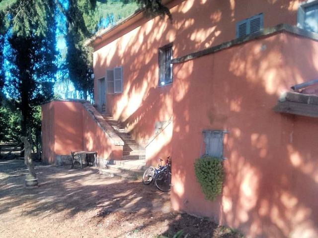 Villa in vendita a Capranica VT