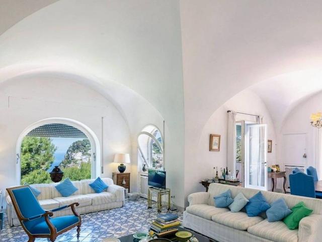 Villa in vendita a Capri NA