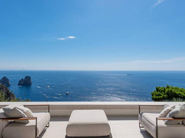 Villa in vendita a Capri NA