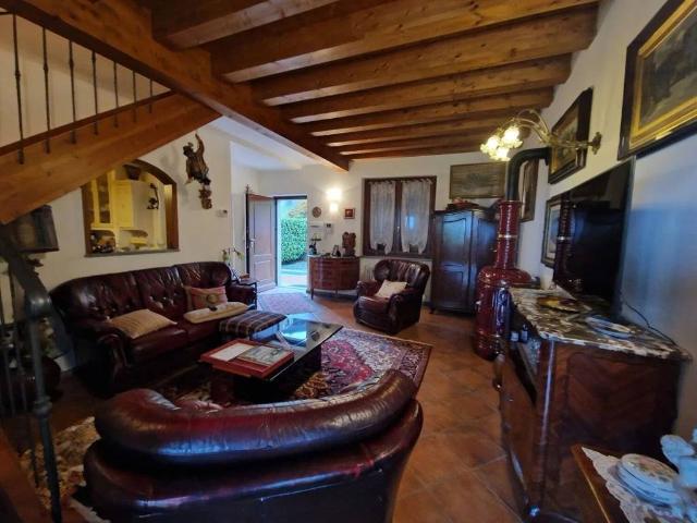 Villa in vendita a Capriata d'Orba AL