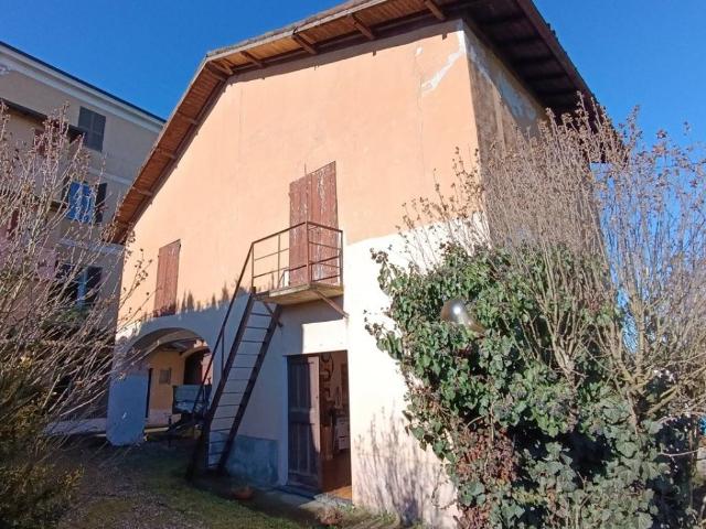 Villa in vendita a Capriata d'Orba AL