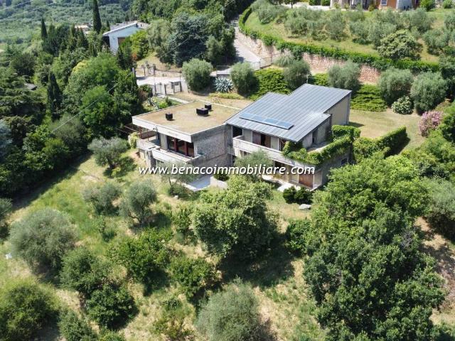 Villa in vendita a Caprino Veronese VR