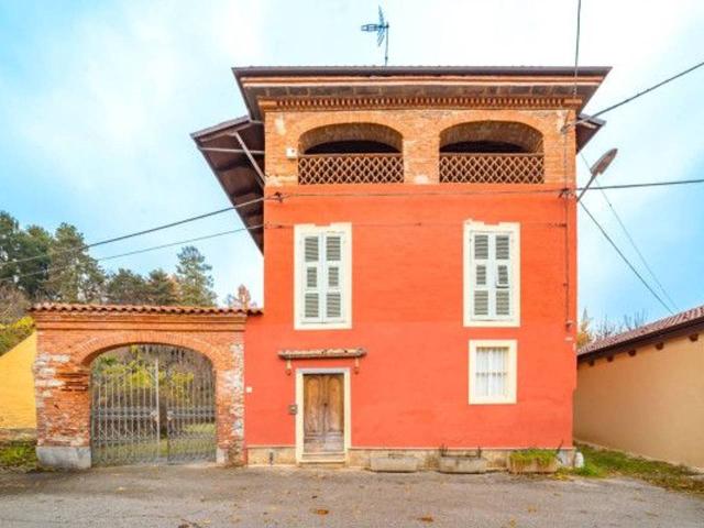 Villa in vendita a Caraglio