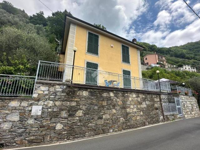 Villa in vendita a Carasco GE