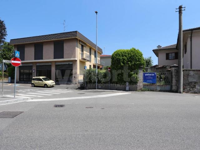 Villa in vendita a Carate Brianza