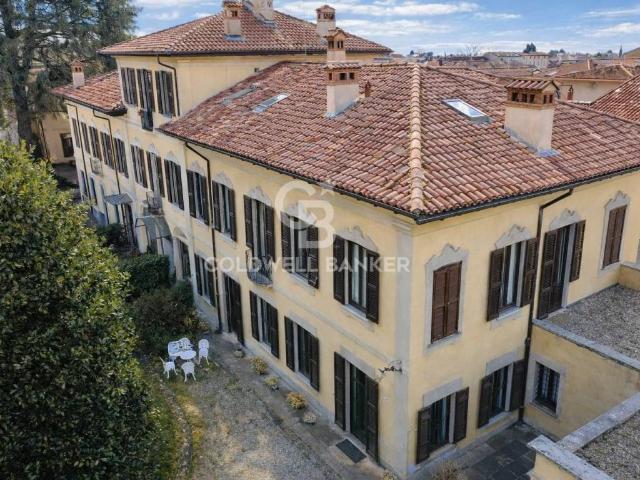 Villa in vendita a Carate Brianza MB