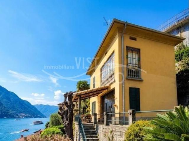 Villa in vendita a Carate Urio CO