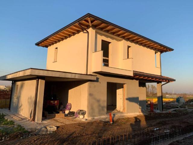Villa in vendita a Caravaggio BG