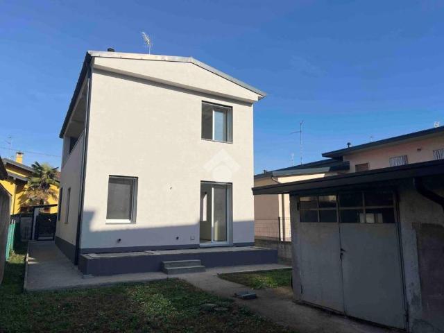 Villa in vendita a Caravaggio BG