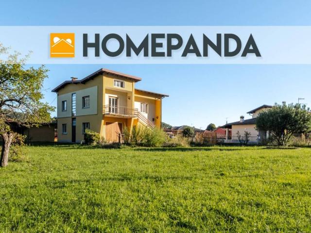 Villa in vendita a Caravate VA