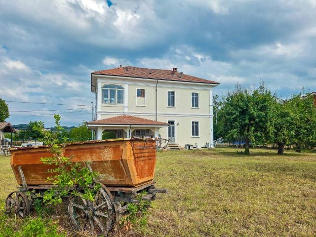Villa in vendita a Carbonara Scrivia AL