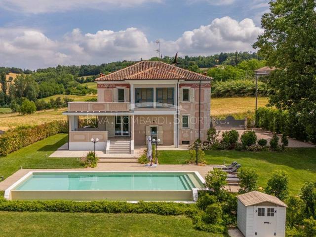 Villa in vendita a Carezzano AL