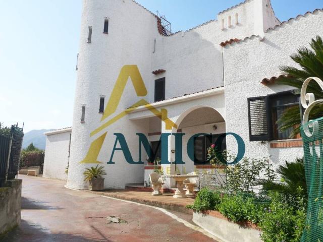 Villa in vendita a Carini PA