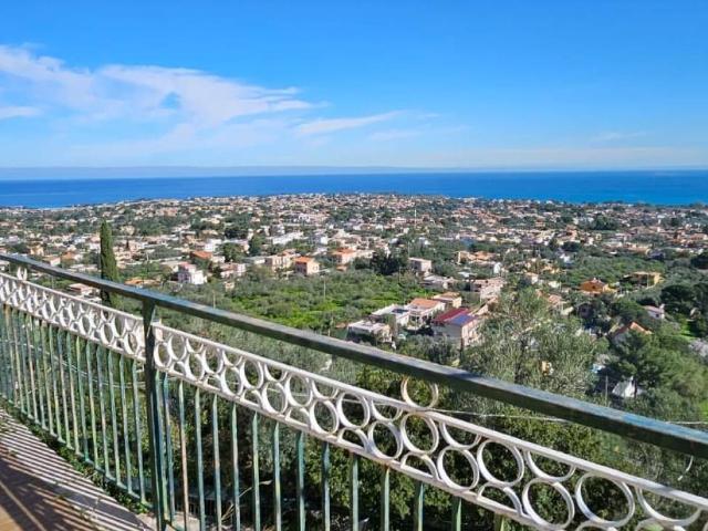 Villa in vendita a Carini PA
