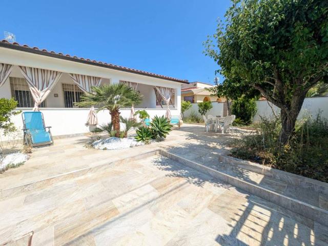 Villa in vendita a Carini PA