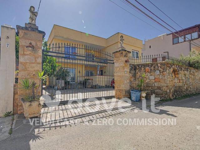 Villa in vendita a Carini PA