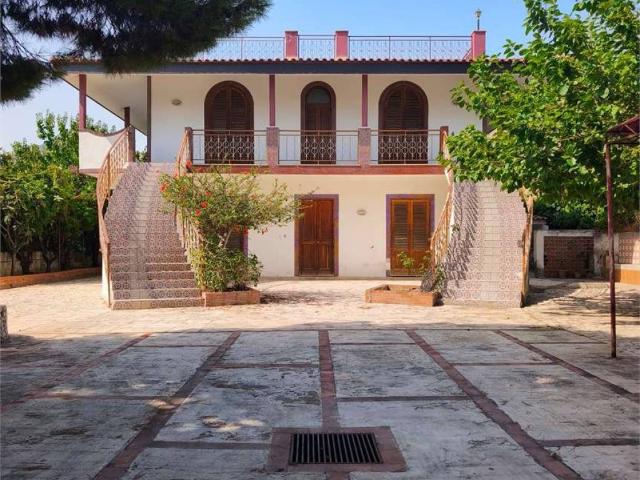 Villa in vendita a Carini PA