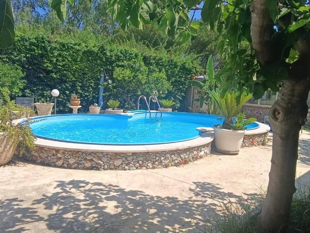 Villa in vendita a Carini PA
