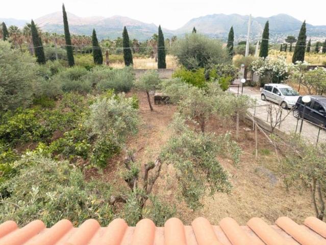 Villa in vendita a Carini PA